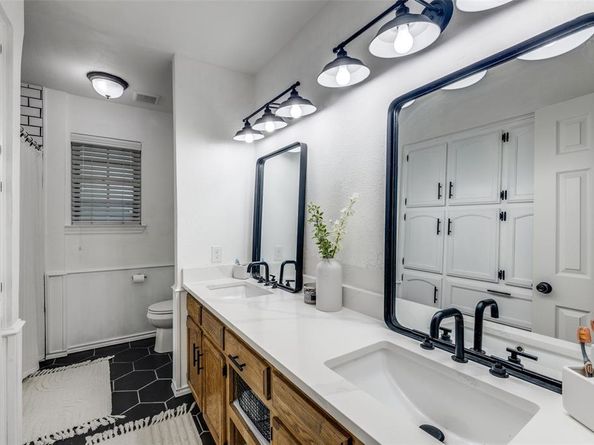 4613  Hillside Drive , Arlington Texas 76013