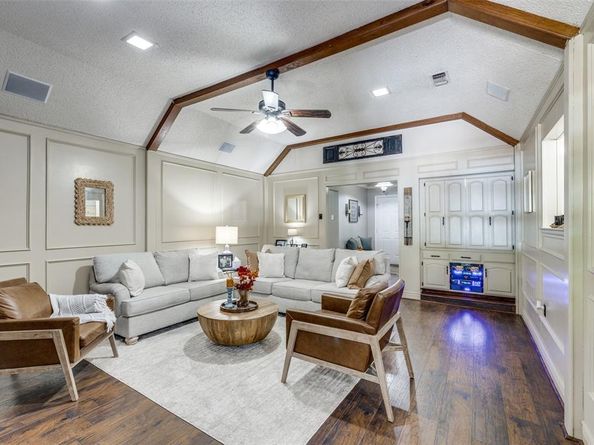4613  Hillside Drive , Arlington Texas 76013