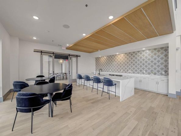 2700  Old Denton Road  4451, Carrollton Texas 75007