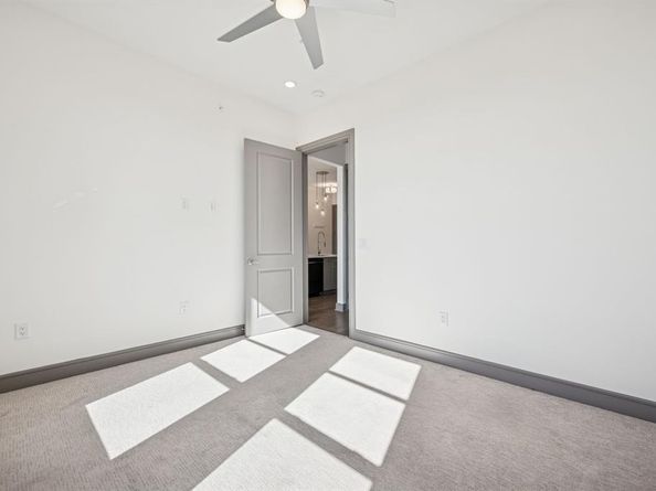 2700  Old Denton Road  4451, Carrollton Texas 75007