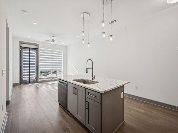 2700  Old Denton Road  4451, Carrollton Texas 75007