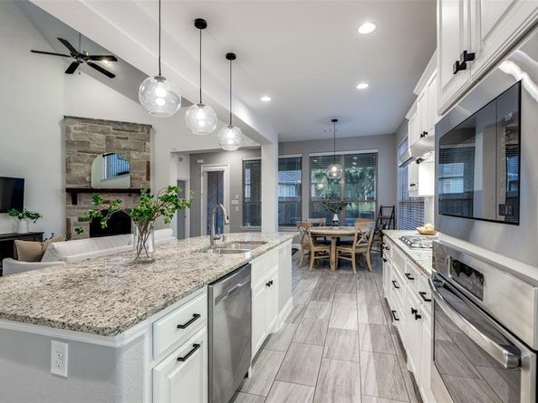 5117  Del Molin Avenue , Lewisville Texas 75056