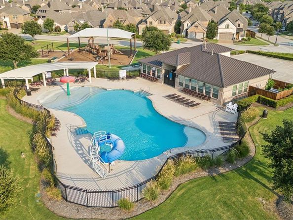 5117  Del Molin Avenue , Lewisville Texas 75056