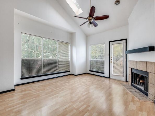 7151  Gaston Avenue  902, Dallas Texas 75214