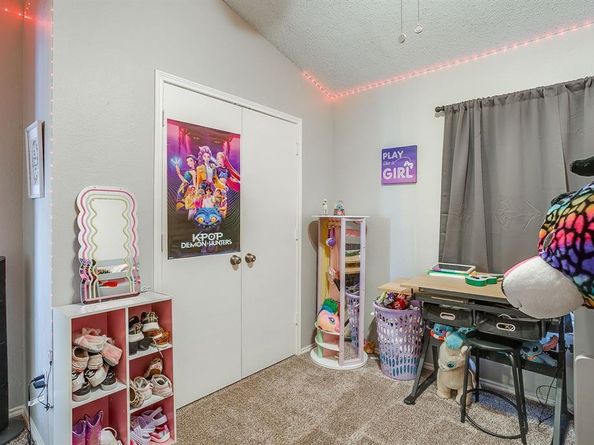 6813  Quail Meadow Drive , Watauga Texas 76148