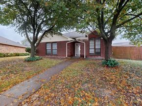 2933  Lawndale Drive , Lancaster Texas 75134