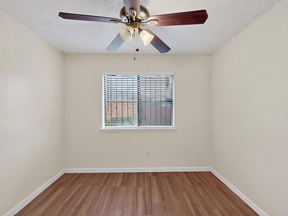 2933  Lawndale Drive , Lancaster Texas 75134