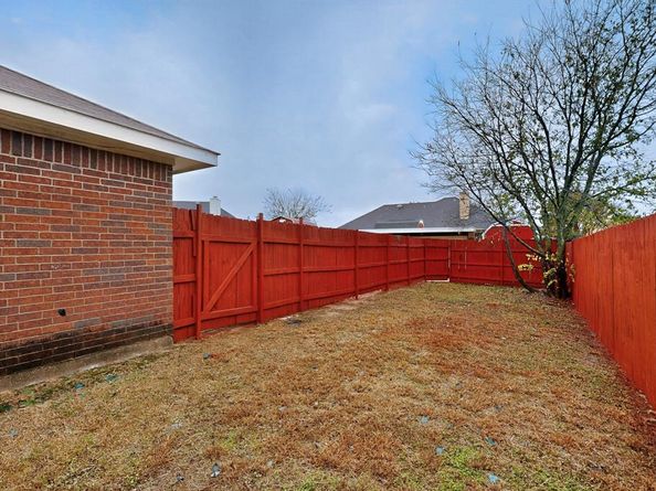 2933  Lawndale Drive , Lancaster Texas 75134