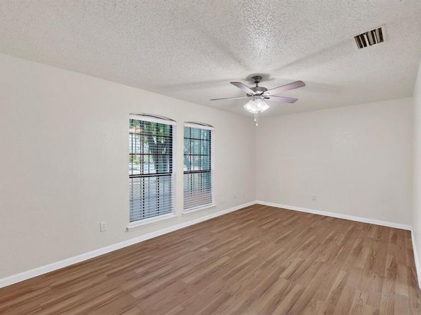 2933  Lawndale Drive , Lancaster Texas 75134