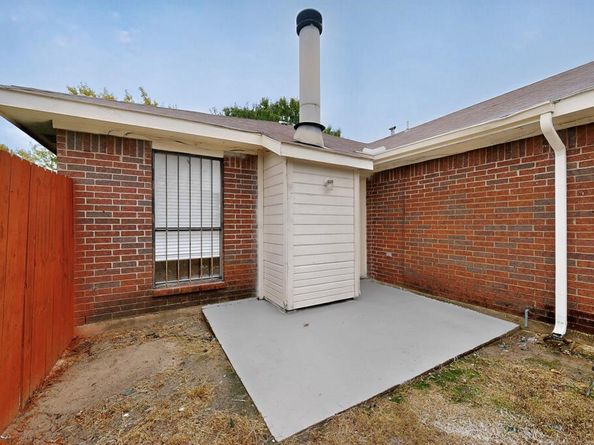 2933  Lawndale Drive , Lancaster Texas 75134