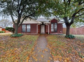 2933  Lawndale Drive , Lancaster Texas 75134