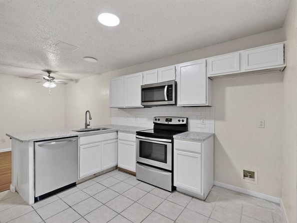 2933  Lawndale Drive , Lancaster Texas 75134