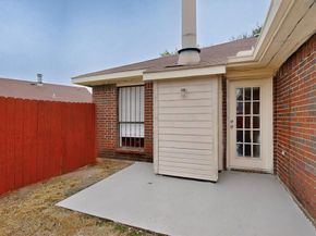 2933  Lawndale Drive , Lancaster Texas 75134