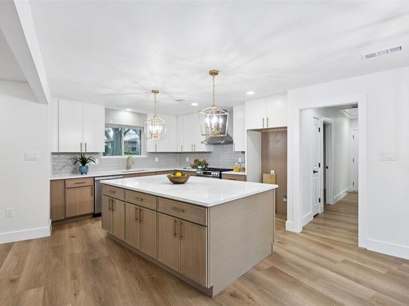 2613  Timbercreek Drive , Plano Texas 75075