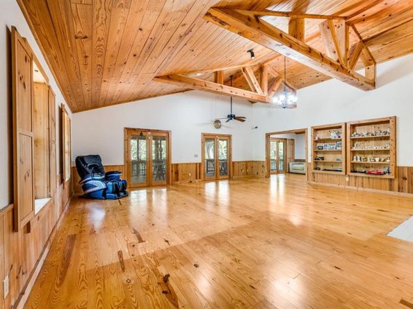 539 N Duncanville Road , Cedar Hill Texas 75104