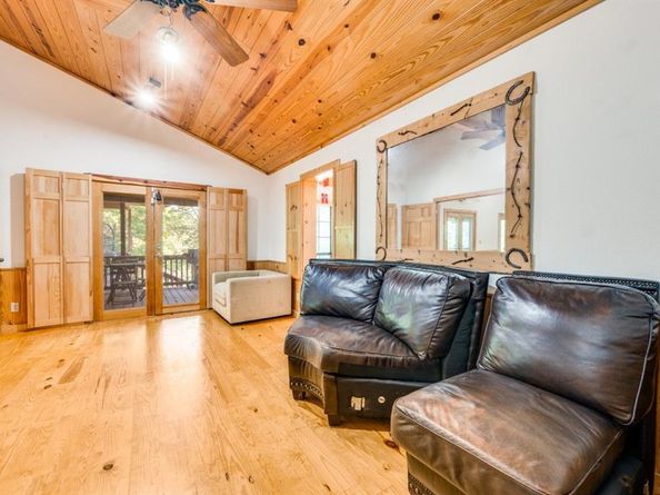 539 N Duncanville Road , Cedar Hill Texas 75104