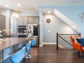 1008  Manacor Lane , Dallas Texas 75212
