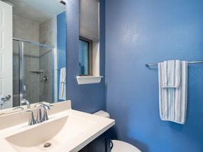 1008  Manacor Lane , Dallas Texas 75212