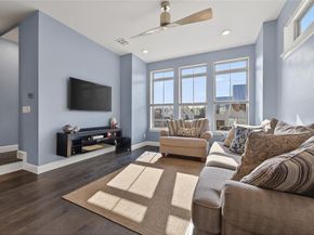 1008  Manacor Lane , Dallas Texas 75212