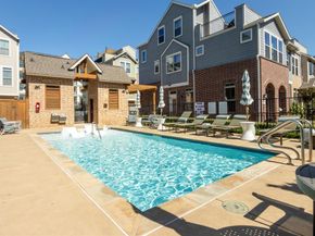 1008  Manacor Lane , Dallas Texas 75212