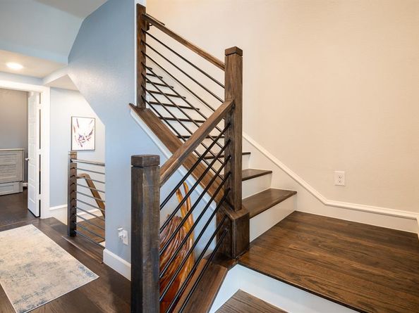 1008  Manacor Lane , Dallas Texas 75212
