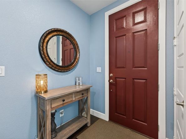 1008  Manacor Lane , Dallas Texas 75212