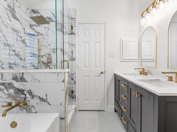 3701  Regency Circle 