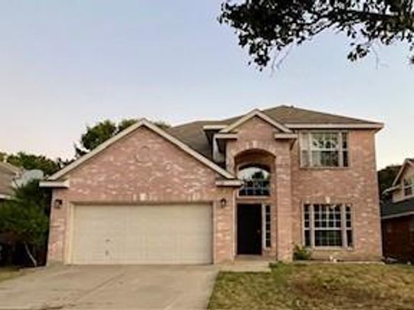 720  Fox Run Trail , Saginaw Texas 76179