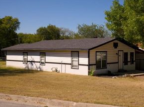 8437  Redonda Street , White Settlement Texas 76108