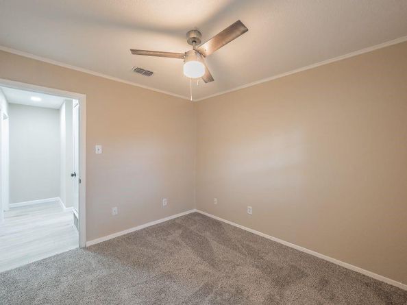 902  Smokey Court , Arlington Texas 76014