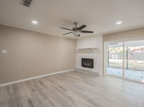 902  Smokey Court , Arlington Texas 76014