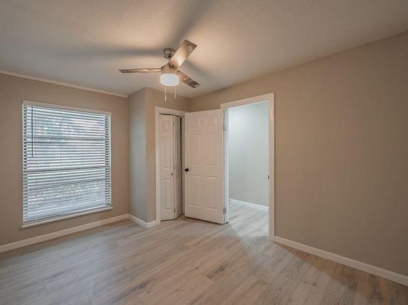 902  Smokey Court , Arlington Texas 76014