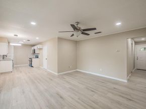 902  Smokey Court , Arlington Texas 76014