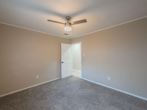 902  Smokey Court , Arlington Texas 76014