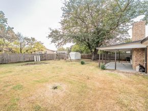 902  Smokey Court , Arlington Texas 76014