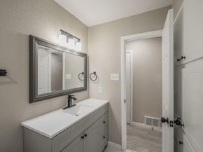 902  Smokey Court , Arlington Texas 76014