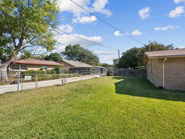 804  Fontana Avenue , Richardson Texas 75080