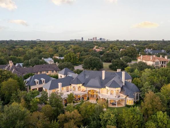 10617  Bridge Hollow Court , Dallas Texas 75229