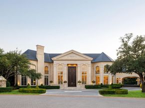 10617  Bridge Hollow Court , Dallas Texas 75229