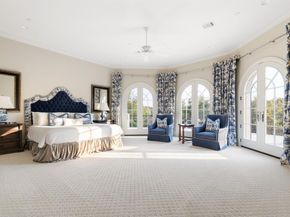 10617  Bridge Hollow Court , Dallas Texas 75229