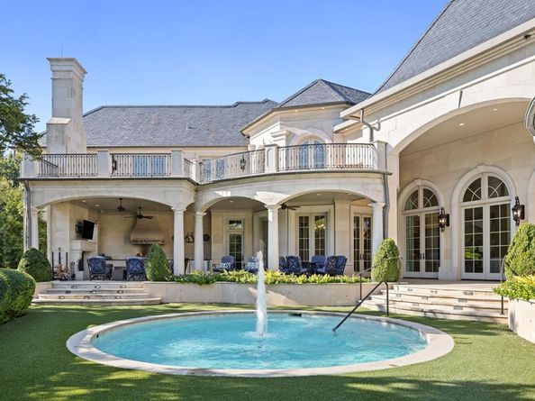 10617  Bridge Hollow Court , Dallas Texas 75229