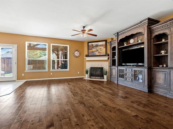 1205  Ducks Landing , Frisco Texas 75033