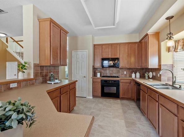 1205  Ducks Landing , Frisco Texas 75033