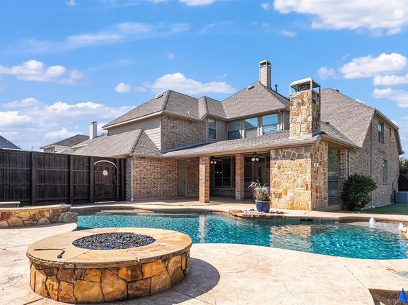 2209  Lady Cornwall Drive , Lewisville Texas 75056