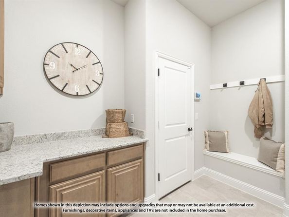 936  Waddle Lane , DeSoto Texas 75115