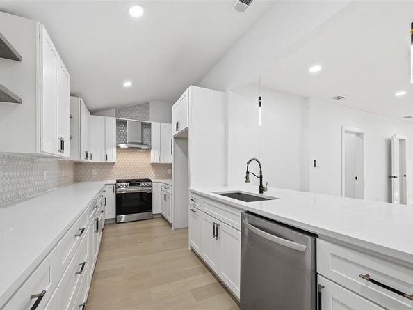 710 S Glasgow Drive , Dallas Texas 75223