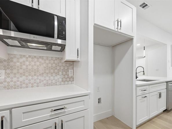 710 S Glasgow Drive , Dallas Texas 75223