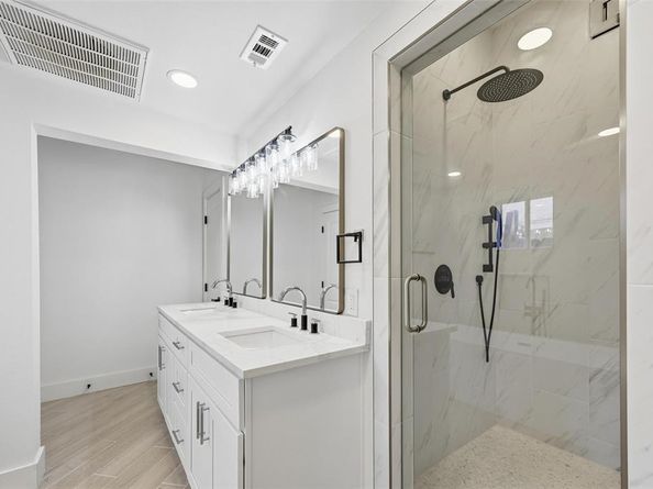 710 S Glasgow Drive , Dallas Texas 75223
