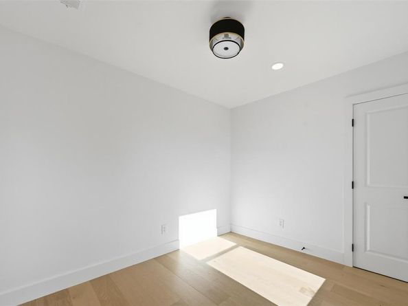 710 S Glasgow Drive , Dallas Texas 75223