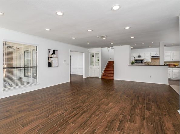 4045  Morman Lane , Addison Texas 75001